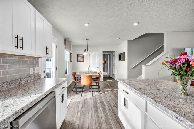 2688 Himelrigh Boulevard, Barberton, OH 44203