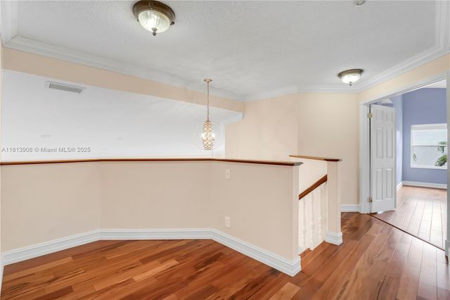 1020 NW 184th Ter, Pembroke Pines, FL 33029
