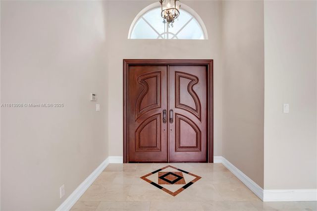 1020 NW 184th Ter, Pembroke Pines, FL 33029