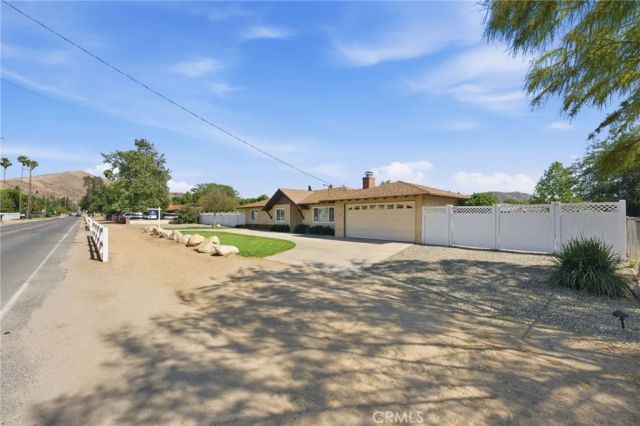 758 7th Street, Norco, CA 92860