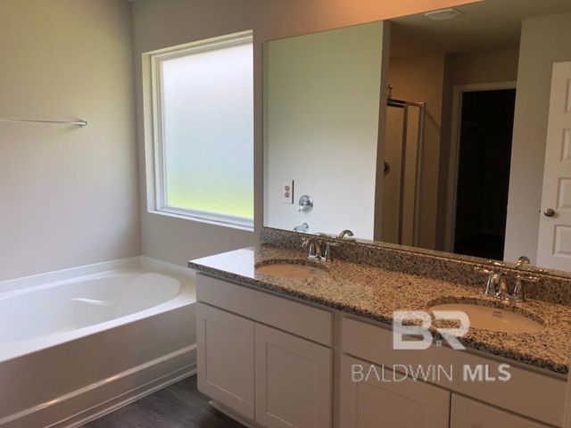 10449 Ruffian Route, Daphne, AL 36526