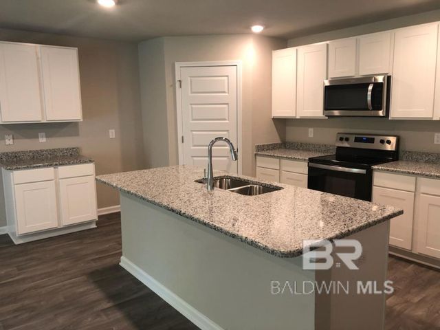 10449 Ruffian Route, Daphne, AL 36526