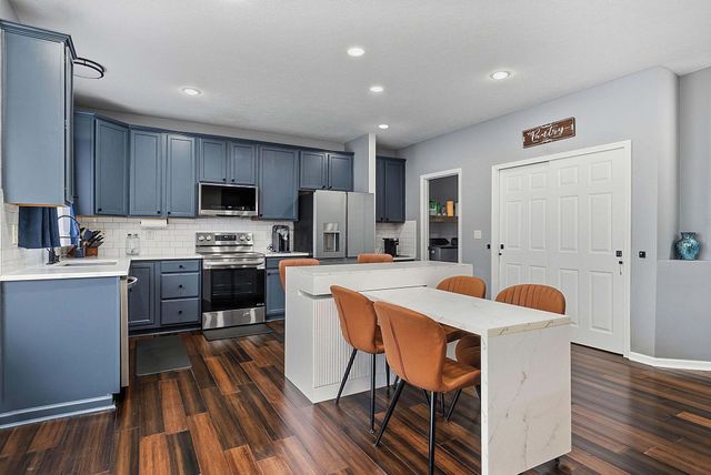 8272 Woodstream Drive, Canal Winchester, OH 43110