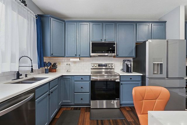 8272 Woodstream Drive, Canal Winchester, OH 43110