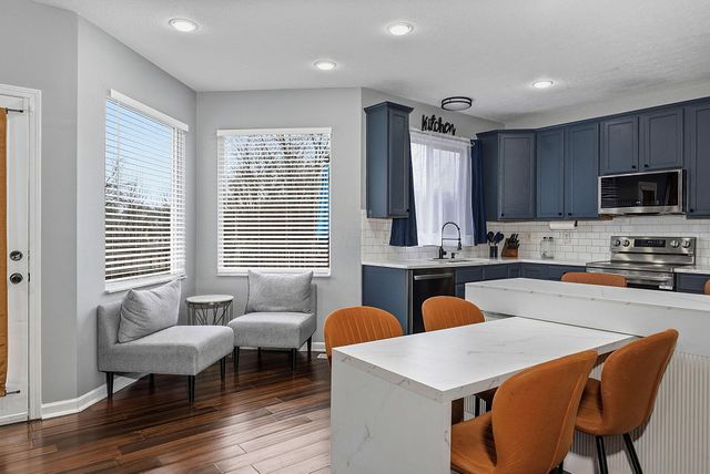 8272 Woodstream Drive, Canal Winchester, OH 43110