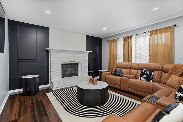 8272 Woodstream Drive, Canal Winchester, OH 43110