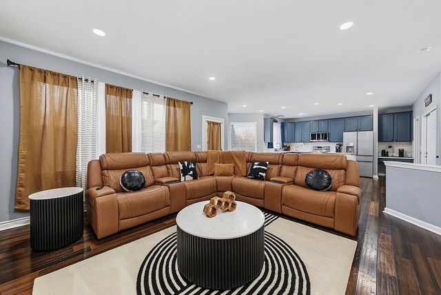 8272 Woodstream Drive, Canal Winchester, OH 43110