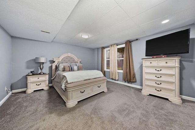 8272 Woodstream Drive, Canal Winchester, OH 43110