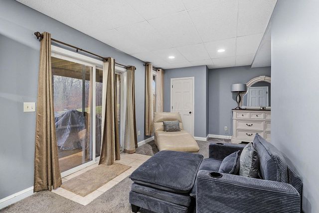 8272 Woodstream Drive, Canal Winchester, OH 43110