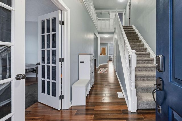 8272 Woodstream Drive, Canal Winchester, OH 43110