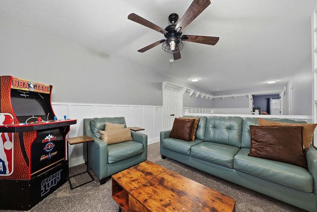 8272 Woodstream Drive, Canal Winchester, OH 43110