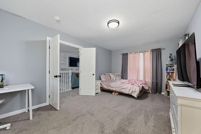 8272 Woodstream Drive, Canal Winchester, OH 43110