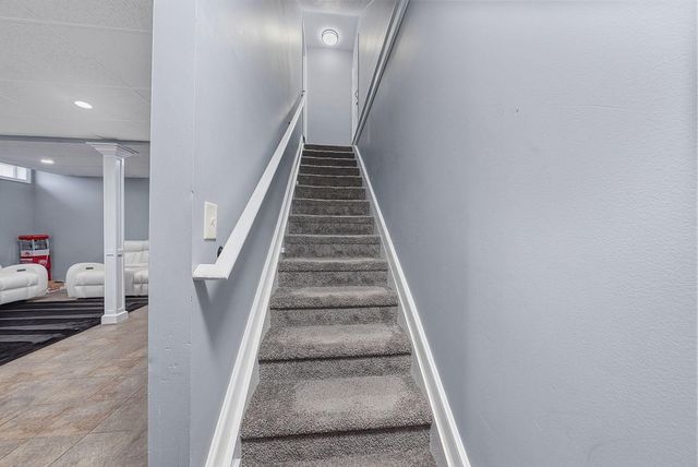 8272 Woodstream Drive, Canal Winchester, OH 43110