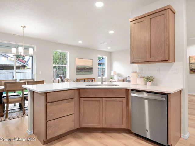 12173 W Kilkenny Dr, Post Falls, ID 83854
