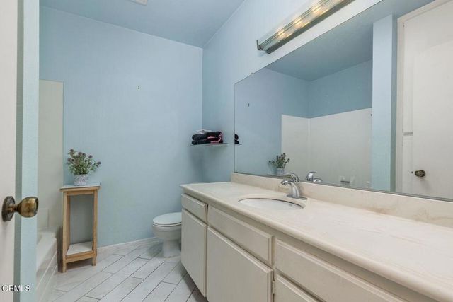 15000 Halldale Avenue 212, Gardena, CA 90247