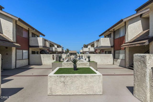 15000 Halldale Avenue 212, Gardena, CA 90247