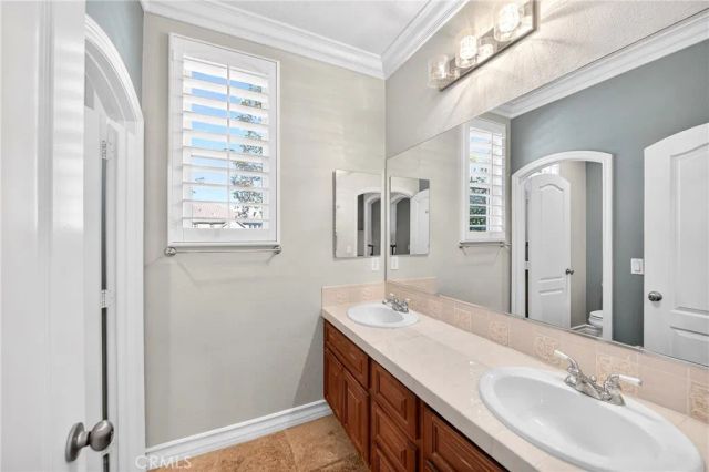 7837 Lady Banks, Corona, CA 92883