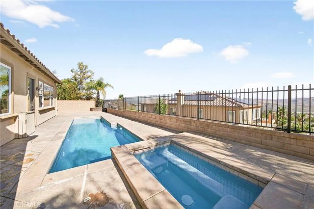 7837 Lady Banks, Corona, CA 92883