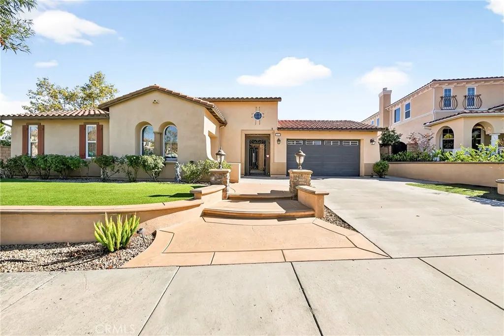 7837 Lady Banks, Corona, CA 92883