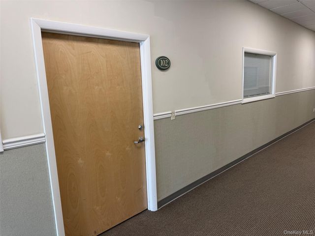 138 South First 102, Lindenhurst, NY 11757