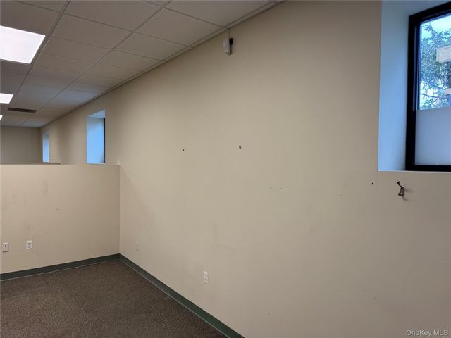 138 South First 102, Lindenhurst, NY 11757