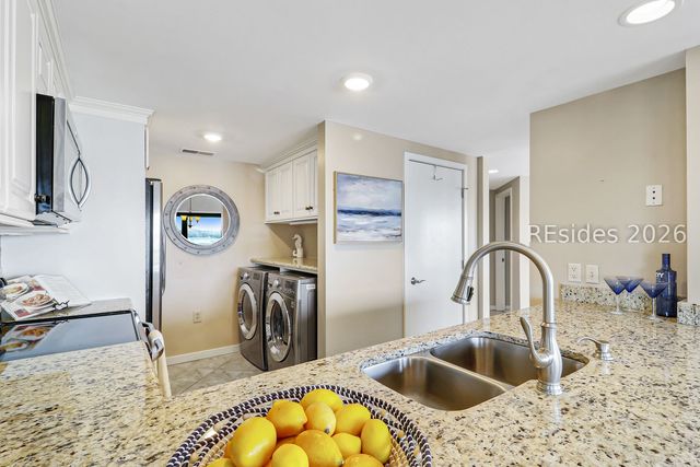 2 Shelter Cove Ln Apt 220, Hilton Head Island, SC 29928