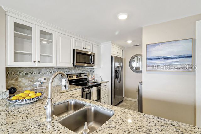 2 Shelter Cove Ln Apt 220, Hilton Head Island, SC 29928