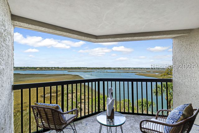 2 Shelter Cove Ln Apt 220, Hilton Head Island, SC 29928