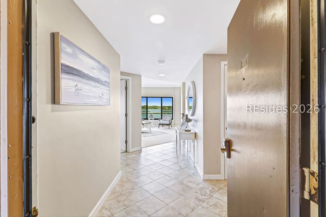 2 Shelter Cove Ln Apt 220, Hilton Head Island, SC 29928