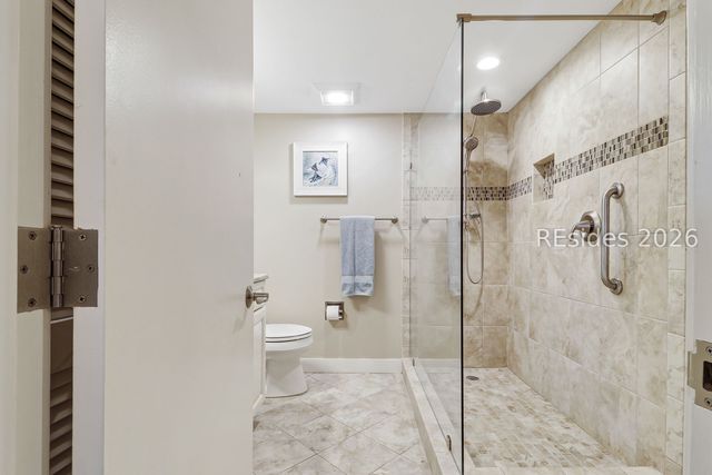 2 Shelter Cove Ln Apt 220, Hilton Head Island, SC 29928