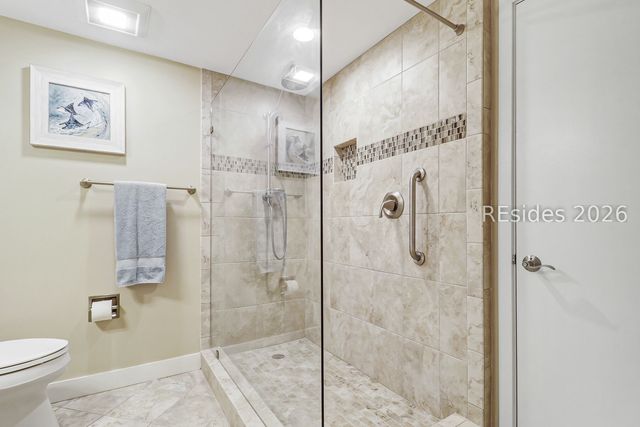 2 Shelter Cove Ln Apt 220, Hilton Head Island, SC 29928