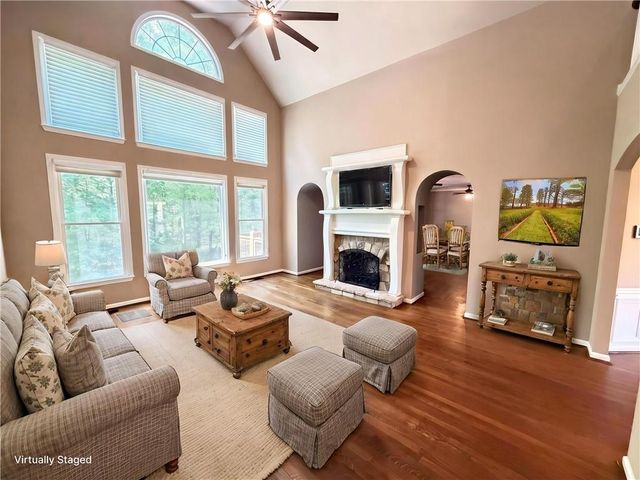 300 Ridgeview Trace, Canton, GA 30114