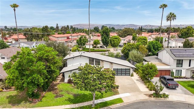421 Larry Lane, Placentia, CA 92870