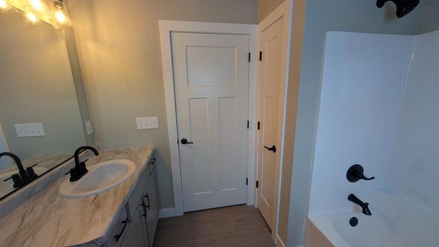 119 E HARRISON STREET, Appleton, WI 54915