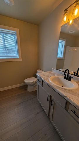 119 E HARRISON STREET, Appleton, WI 54915