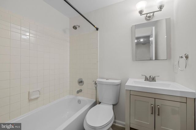 1095 TRAVIS LN, Gaithersburg, MD 20879