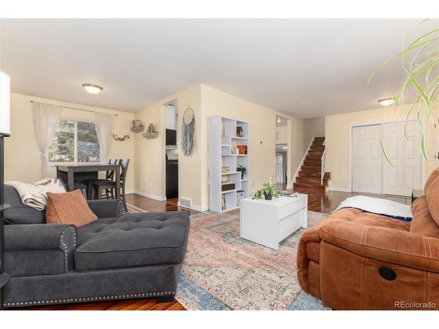 8045 S Newland Ct, Littleton, CO 80128