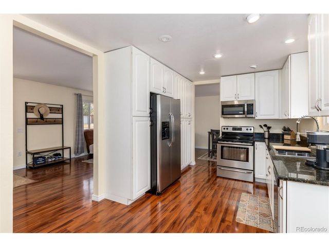 8045 S Newland Ct, Littleton, CO 80128