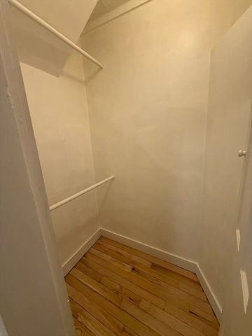 63 Middle St 1, Boston, MA 02127