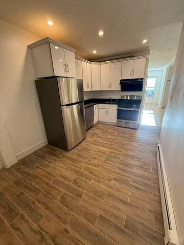 63 Middle St 1, Boston, MA 02127
