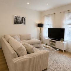 63 Middle St 1, Boston, MA 02127