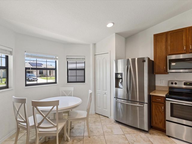 630 VALENCIA COURT, Dundee, FL 33838