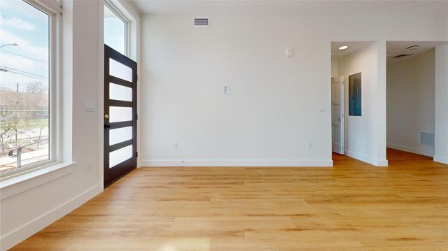 115 Lenox Street 102, Houston, TX 77011