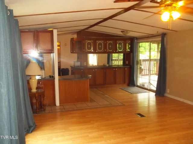 1284 Powder Branch Road, Johnson City, TN 37601