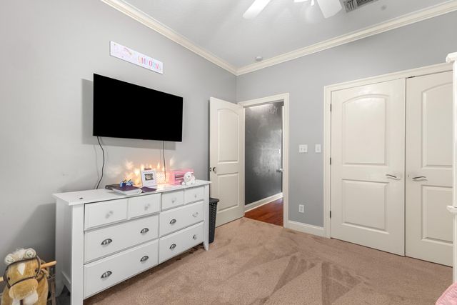 11 W Donnington Ct., Hattiesburg, MS 39402