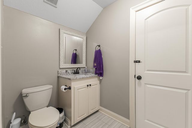 11 W Donnington Ct., Hattiesburg, MS 39402