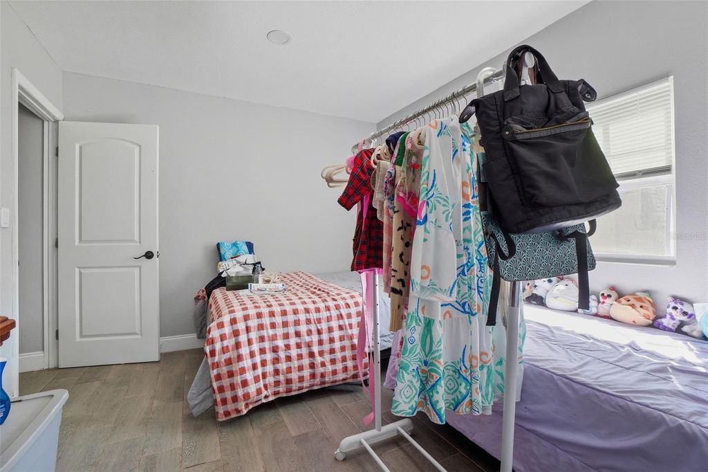 Image 30 of property listing at 5742 DOGWOOD DRIVE, Orlando, FL 32807