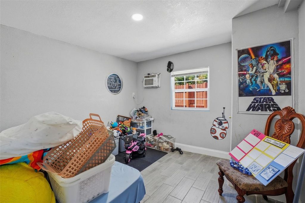 Image 32 of property listing at 5742 DOGWOOD DRIVE, Orlando, FL 32807