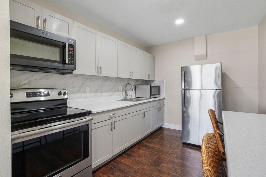 Image 6 of property listing at 5742 DOGWOOD DRIVE, Orlando, FL 32807