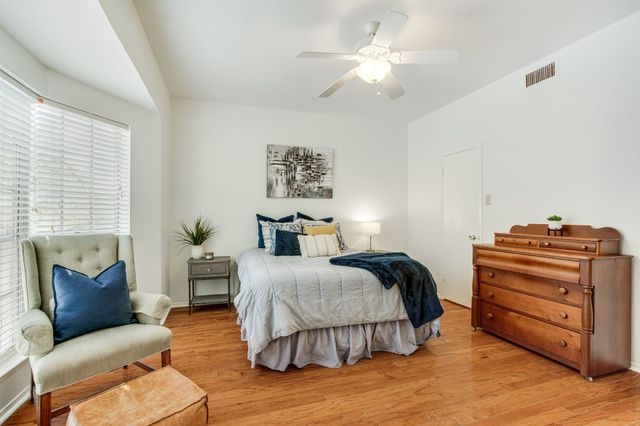 6023 E University Boulevard 204, Dallas, TX 75206